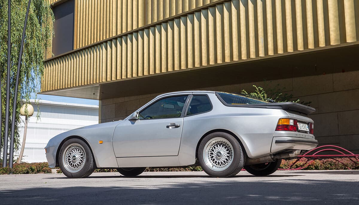 Slideshow Bild 6 Porsche 944 (1982)