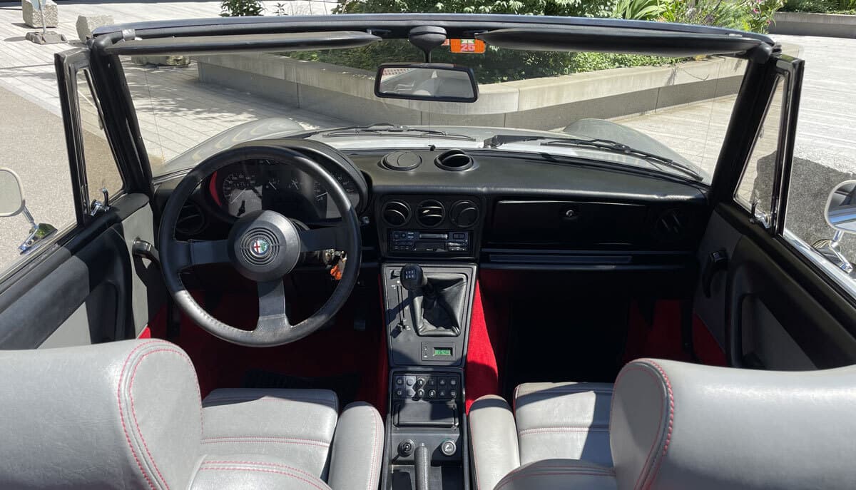 Slideshow Bild 10 Alfa Romeo Spider 2.0 (1986)